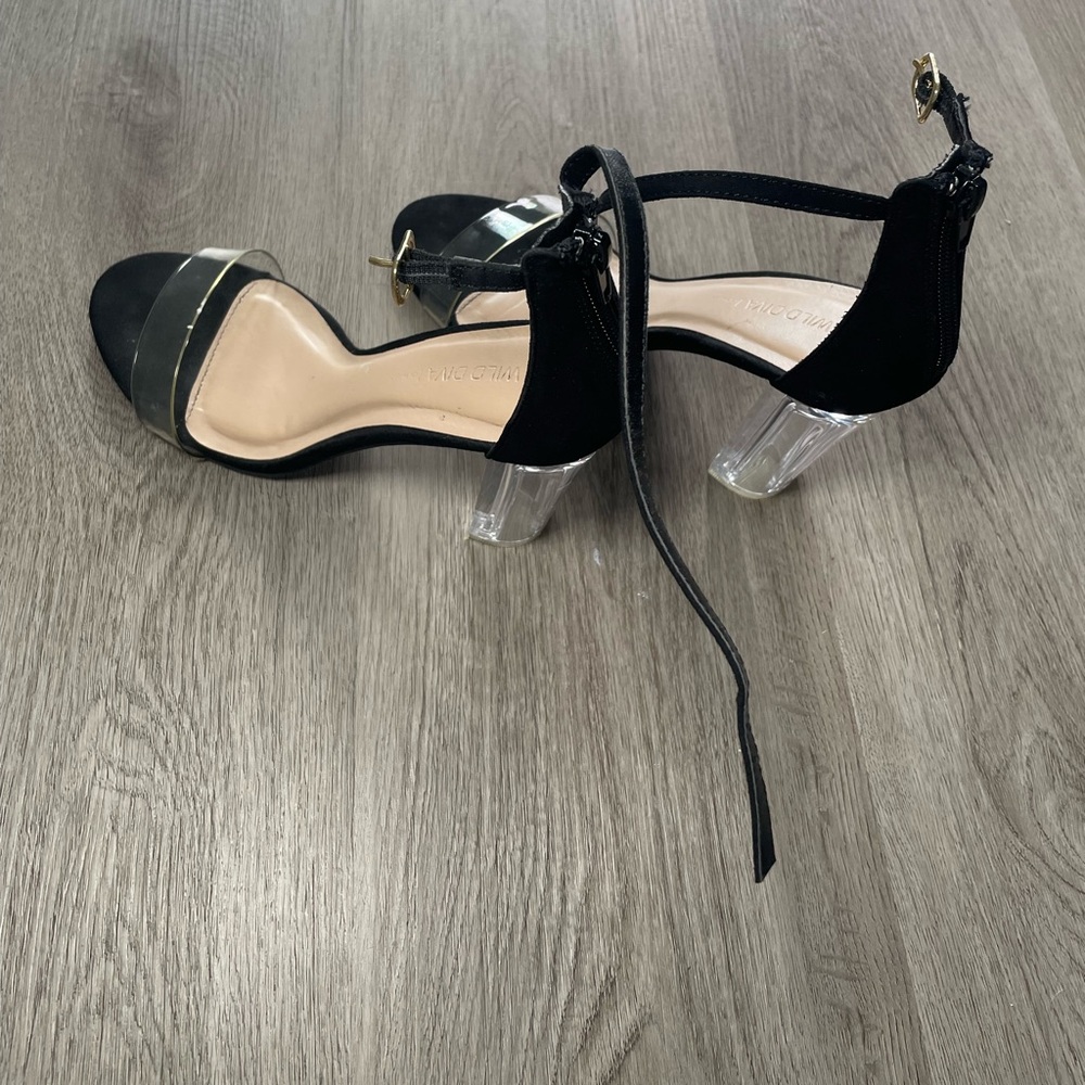 Women black heels